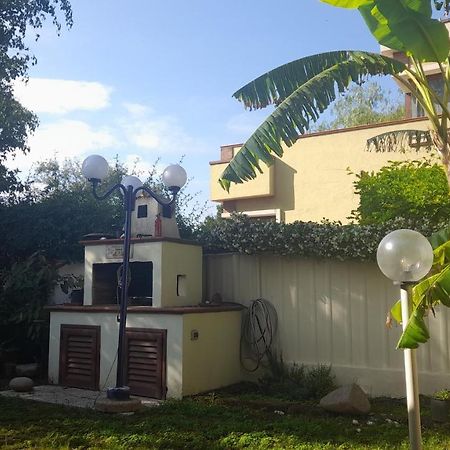 Brezza Di Mare Appartamento In Villa Con Giardino E Spiaggia ,Casa Vacanze Al Mare Quartu SantʼElena Exterior foto